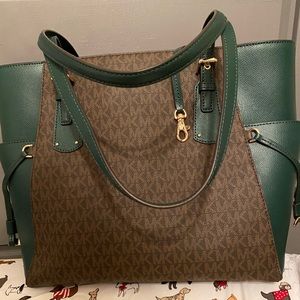 Michael Kors purse